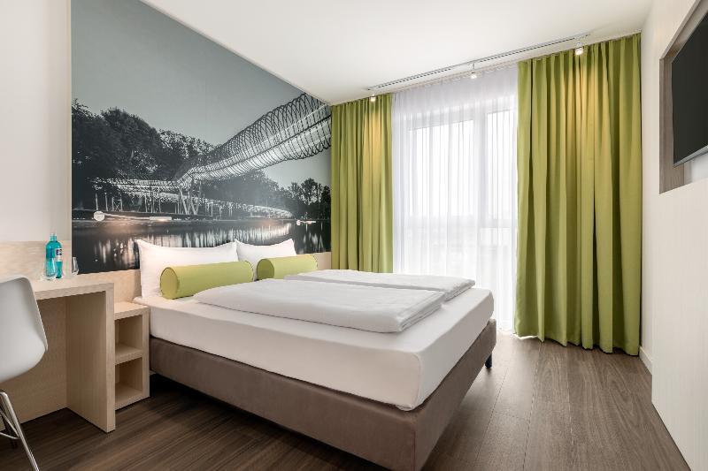 Super 8 By Wyndham Mitte Hotel Hamburgo